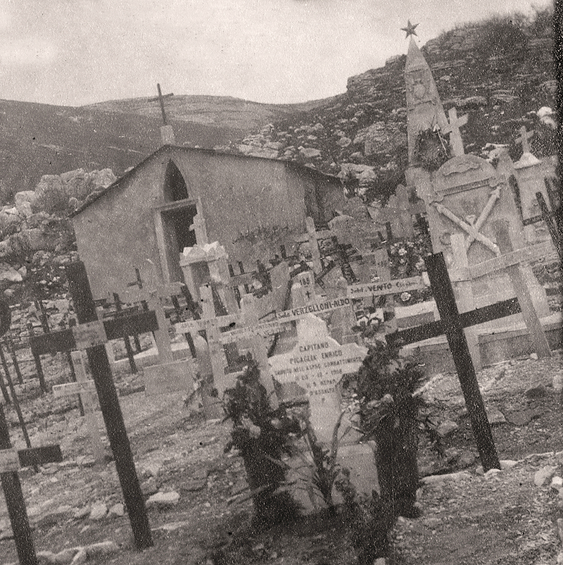 Foto storiica 1920 Cimitero Militare Cason del Coston