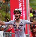 Giro d'Italia 2023, Almeida vince 16^ tappa e Thomas torna maglia rosa