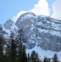 Nuova frana sulle Dolomiti: massi e neve precipitano da Antelao