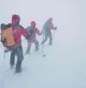 Alpinisti dispersi, soccorritori ancora bloccati 