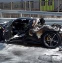 Ferrari in fiamme: l'episodio lungo una rampa