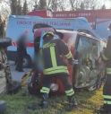 Tragedia della strada: auto ribaltate, muore una donna