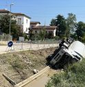 Tir trasportato dall'acqua