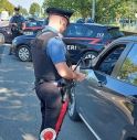 Ubriaco alla guida non si ferma all'alt dei carabinieri e fugge a tutta velocità: denunciato 48enne