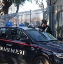 Minaccia di dare fuoco alla casa con la nonna dentro. Arrestato e subito scarcerato torna a casa e tenta di farla saltare in aria