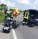 Scontro sulla Feltrina: ferita coppia in moto