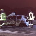 Auto in fiamme a Ponte di Piave: caos traffico per oltre un'ora 