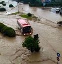 Alluvione in Calabria, strade invase dal fango. In 10mila senza luce