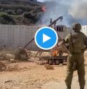 Israele usa catapulta che lancia palle di fuoco su Libano - video