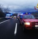 Perde il controllo dell'auto e finisce fuori strada: morto