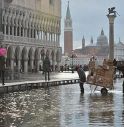 A Venezia acqua alta a 1 metro e 24