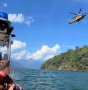 Si tuffa nel lago di Como per salvare il figlio 