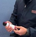 Minacce al buttafuori del locale, poi l'aggressione con coltello e spray 