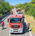 Allarme per un incendio boschivo, chiuso tratto della Statale 14