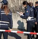 Investe su strisce mamma e figlio disabile e scappa: arrestato