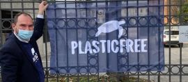 Addio cannucce e cotton fioc: il Parlamento UE vieta la plastica monouso, Oggi Treviso, News