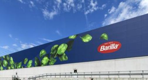 Per i 30 anni del pesto Barilla inaugurato un maxi murale artistico di oltre 800mq.