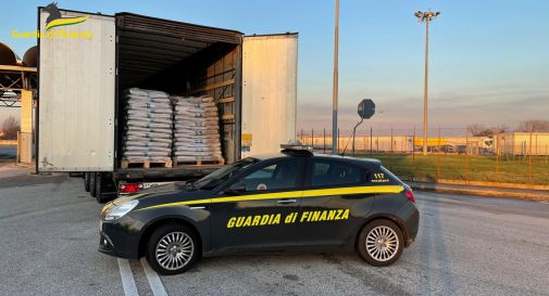 Castelfranco, falso 'Made in Italy': sequestrati dodici quintali di pellet