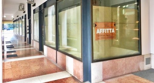 “I negozi chiudono e il centro è diventano la zona dei cartelli affittasi