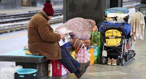 Foto di repertorio - povertà