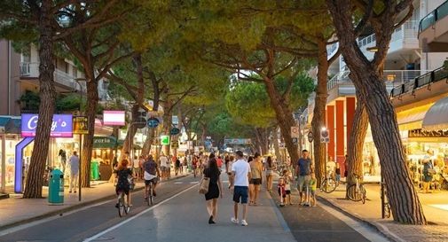 Jesolo, stop alla vendita e al consumo di alcol in area pubblica