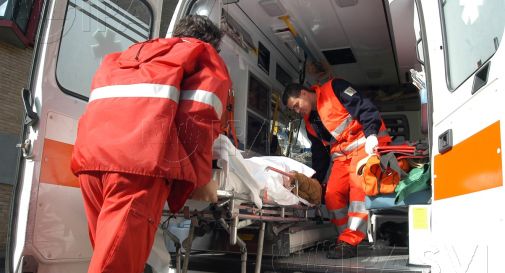 Schianto in autostrada: conducente ferito