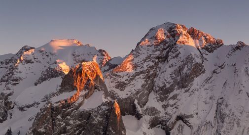 Il ghiacciaio della Marmolada sta morendo: tra il 1905 e il 2010 ha perso più dell’85% del suo volume