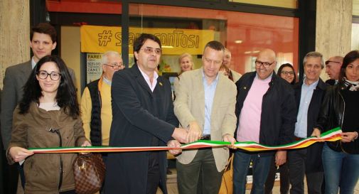 Tosi inaugura la sede di Fare! col candidato Tiziano Zanet