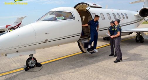 Aerotaxi non paga le tasse sul trasporto di oltre mille passeggeri