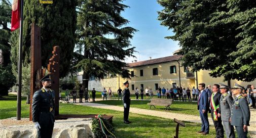 Cornuda, la Gdf inaugura il monumento in memoria del sottobrigadiere Fornasier