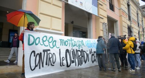 Presidio ambientalisti a Venezia contro le opere per Milano-Cortina