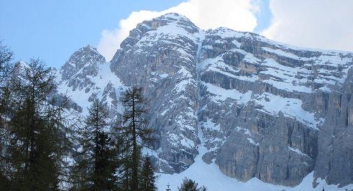 Nuova frana sulle Dolomiti: massi e neve precipitano da Antelao