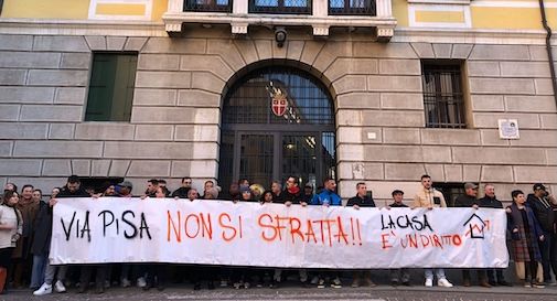 protesta residenti via Pisa