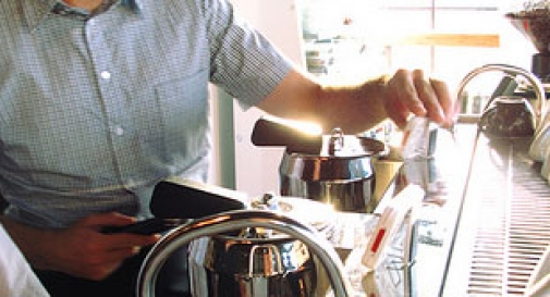 Al bar del Comune in borghese: multa per caffè senza scontrino