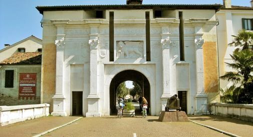 porta santi quaranta