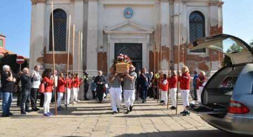 Venezia saluta il 're del remo' 'Bepi Fongher 