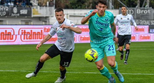 Calcio: spareggio Spezia-Verona a Reggio Emilia