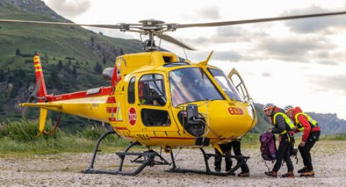 Marmolada: 10 operatori e unità cinofile sulla montagna 