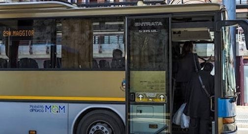 Aggressione al conducente dell'autobus a Pieve di Soligo: intervento della Polizia Locale