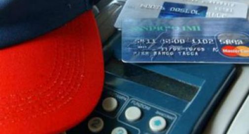 Tetto alle commissioni, carte di credito e bancomat da oggi costano meno