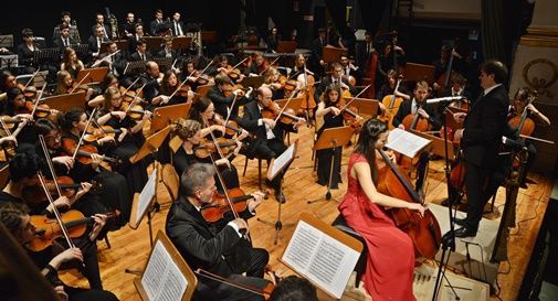 Musica classica per allontanare i giovani dalla spiaggia