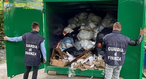 Impiegati irregolari, sequestrata azienda tessile