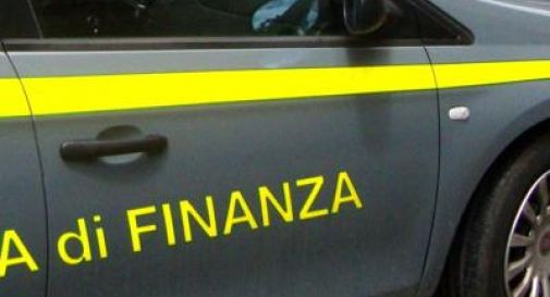 Arrestati mentre stavano stampando 9 mln di euro falsi