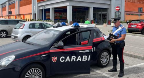 Ruba elettrodomestici alla Sme di Conegliano e tenta la fuga