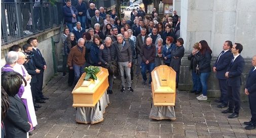 Omicidio-suicidio a Tarzo: celebrati oggi i funerali di Giancarlo Gaio e Cesira Bianchet