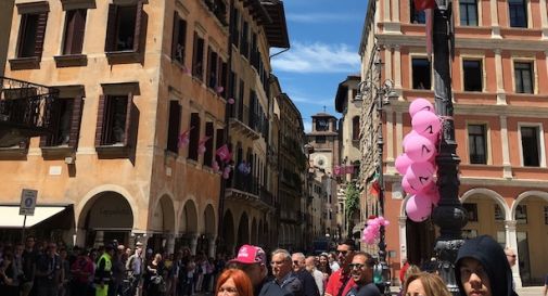 Treviso è rosa, in migliaia per salutare il Giro