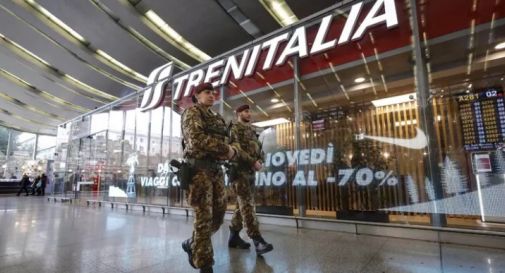 Militari in divisa controlleranno i treni regionali in Veneto Accordo Regione, Esercito e Trenitalia per 'effetto deterrente'