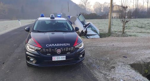 Asolo auto finisce nel fosso ferito un 50enne Oggi Treviso