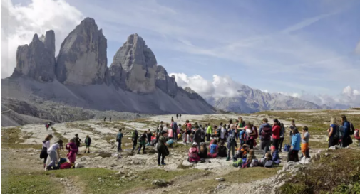 Alpinista di ventuno anni muore precipitando da cima 'Grande' di Lavaredo