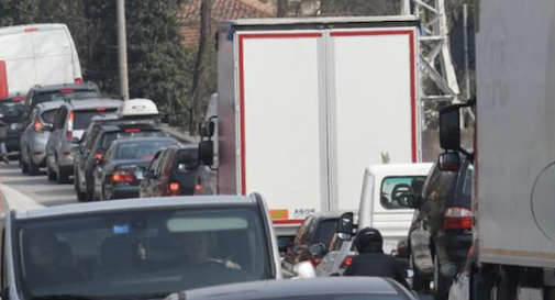 Treviso, incidente tra auto a San Giuseppe: traffico in tilt e code in tangenziale